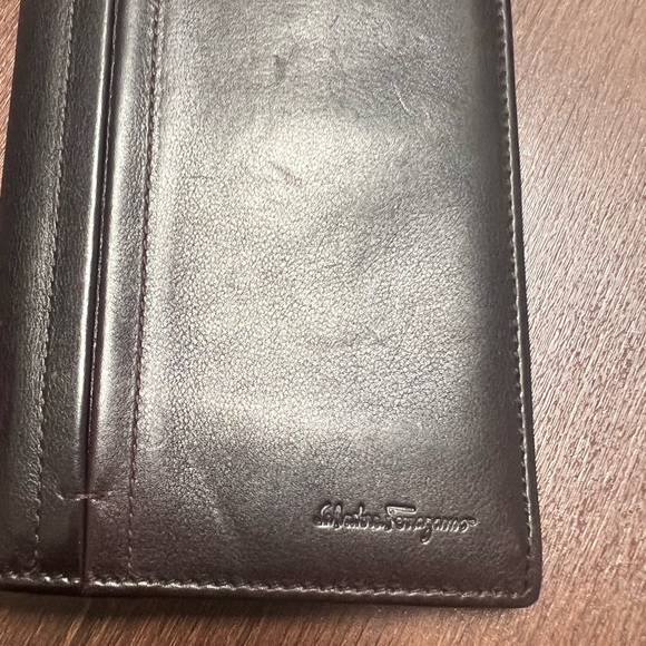 EUC Salvatore Ferragamo Bifold Leather Wallet - Picture 4 of 9